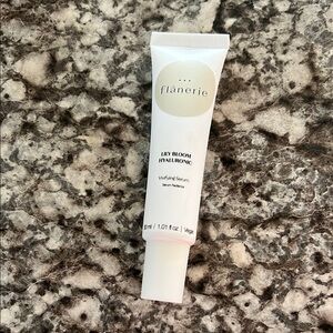 Flanerie Lily Bloom Hyaluronic Serum